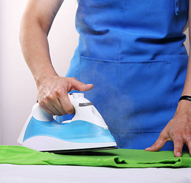 Service repassage dans votre laverie automatique rue de Prague 75012 Paris